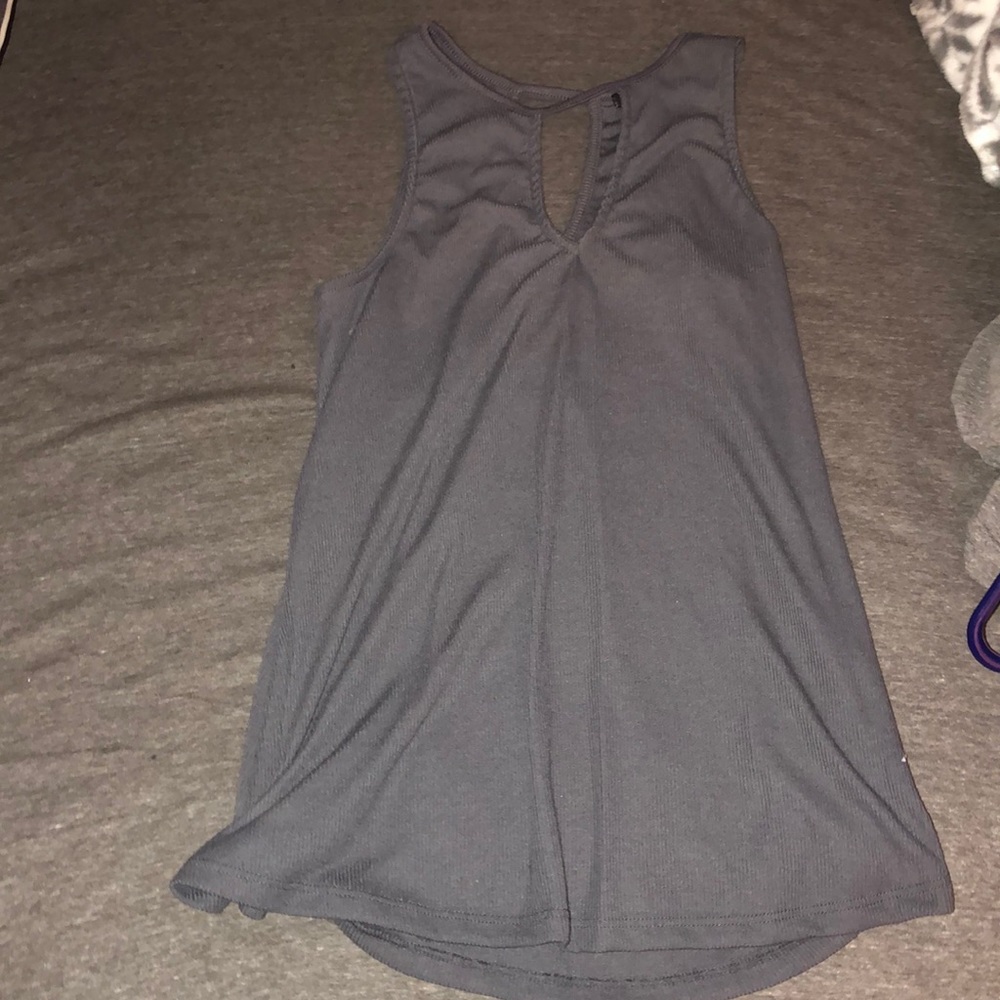 Gray tank top